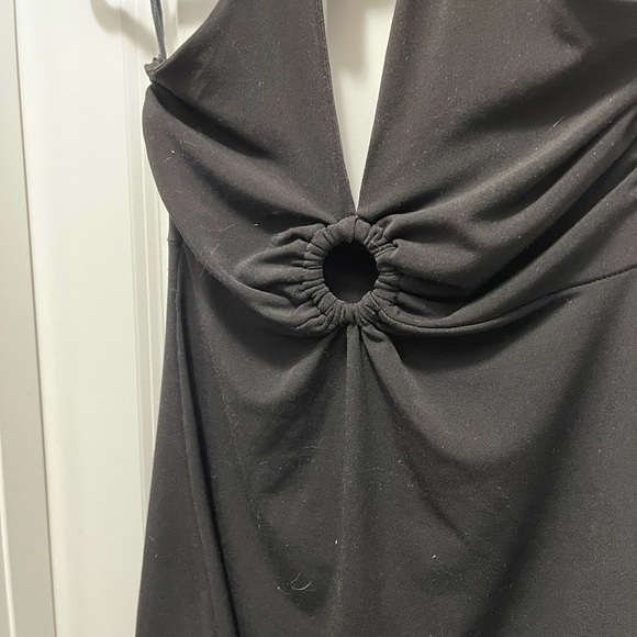 Size small keyhole tank top - Picture 2 of 3